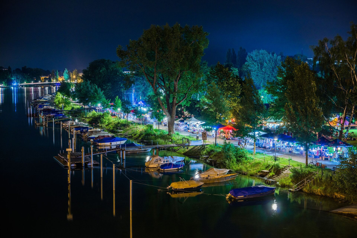 Konstanz-Flohmarkt-Bodensee-Nacht-Boote_Sommer_Copyright__MTK-Chris-Danneffel