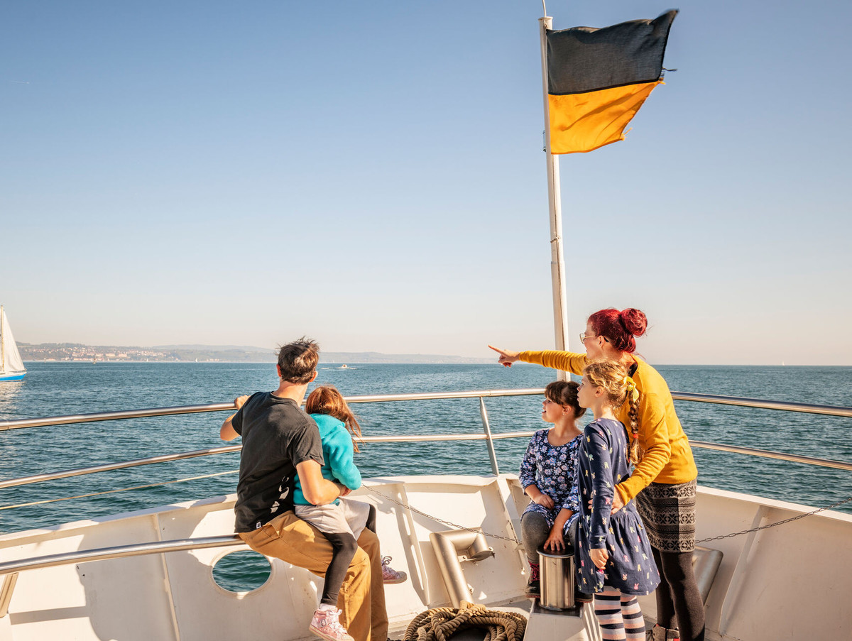 Konstanz-Bodensee-Schifffahrt-BSB-Ausflug-Familie-Deck-01_Herbst_Copyright_MTK-Dagmar-Schwelle